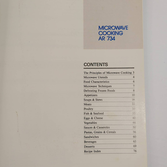 Vintage Microwave Cookbooks Lot of 2 Magic of Cook Book and Emerson Cooking 80s - Picture 6 of 12